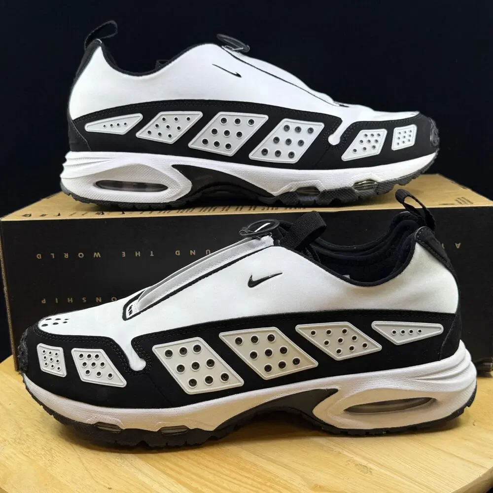 Nike Air Max SNDR Women's Size 11/ Men's Size 9.5 White Black Shoes FZ2068 100 - Picture 1 of 10